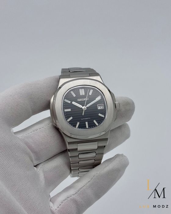 Seiko Nautilus Graphite Black