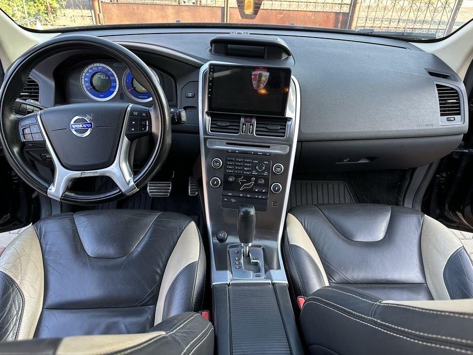 Volvo XC60 D5, automat