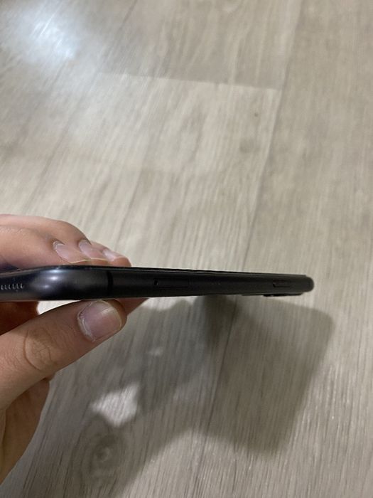 IPhone 11 продаётся