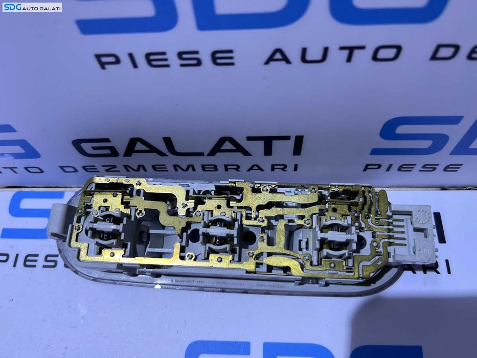 Plafoniera Lumini Lampa Iluminare Interior Habitaclu Renault Scenic 2 2003 - 2009 Cod 8200073234 [M4856]