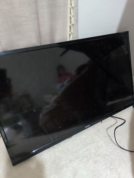 Продам телевизор неисправный Haier