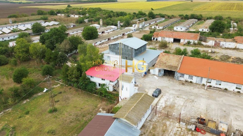 Продава се Промишлена сграда в с. Стефаново, Област Добрич - 6977 кв.м за 172 €/кв.м - Снимка #9