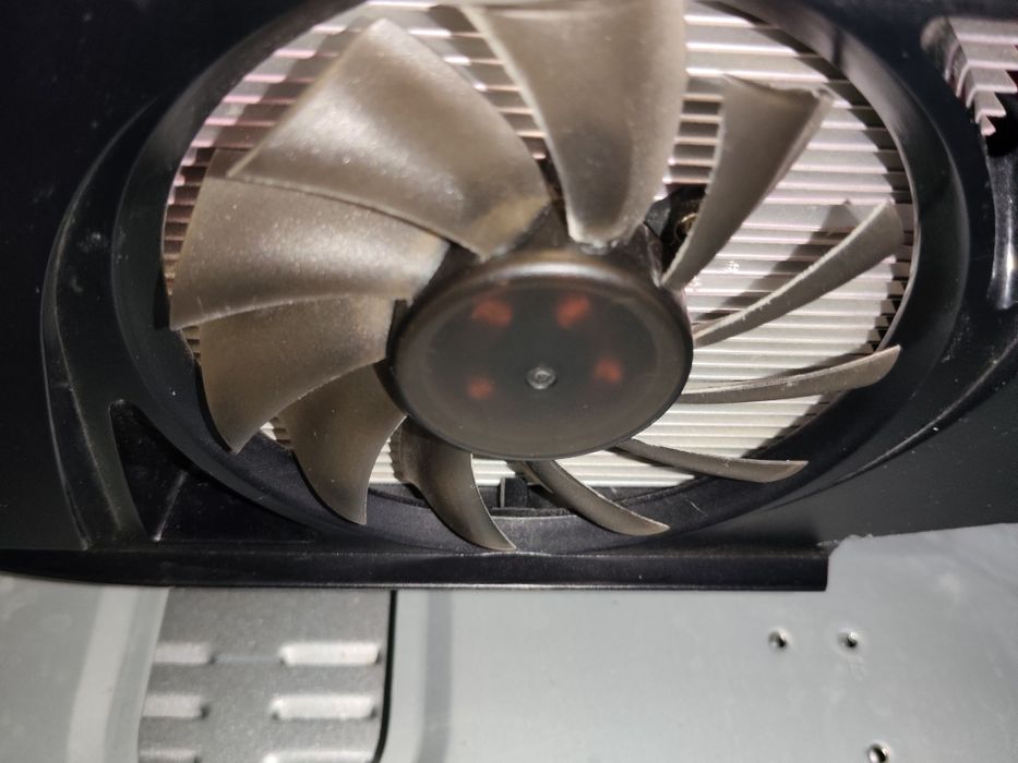 Средне игровой комп