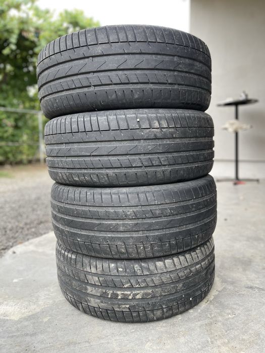 Anvelope/Cauciucuri BMW X3 Vara Petlas Velox Sport 235/50/18