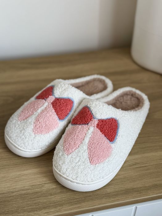 Тапочки теплые новые .