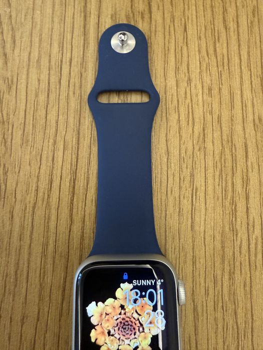 Смарт часовник Apple watch SE 40 mm silver