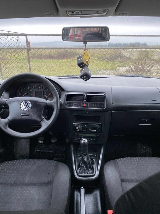 Vand golf 4 1.4 16 valve benzina 2003 euro 4 km 253686 reali