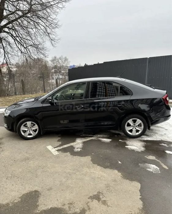 Skoda rapid продам