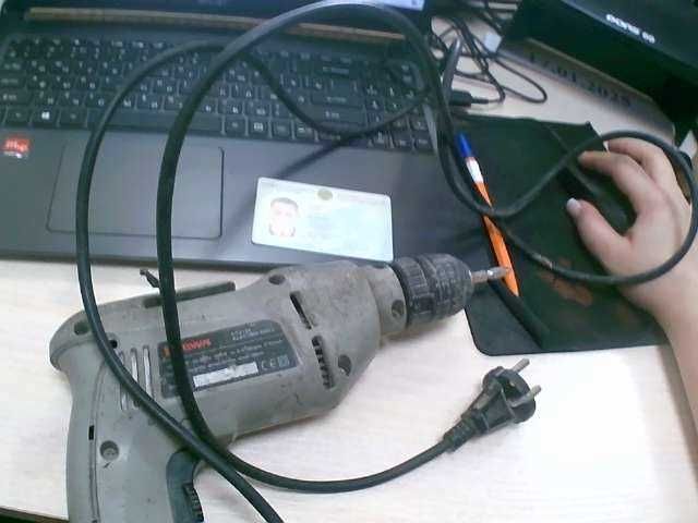 Шуруповерт Crown ct2126