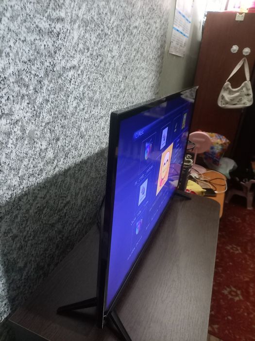 Led телевизор Samsung