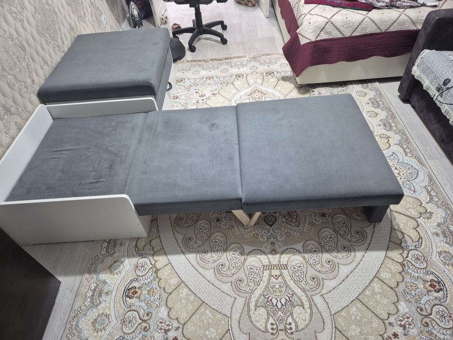 Продам пуфик-кровать