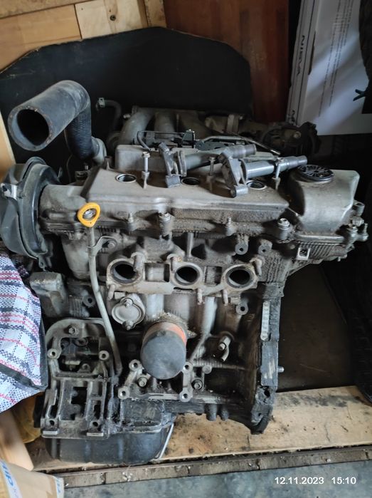 Продам двигатель на запчасти