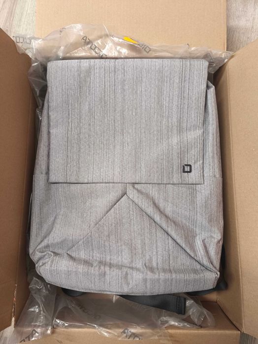 Уникална раница за лаптоп и таблет Dicota Code 15"