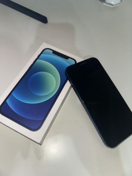 продам айфон 12 срочно