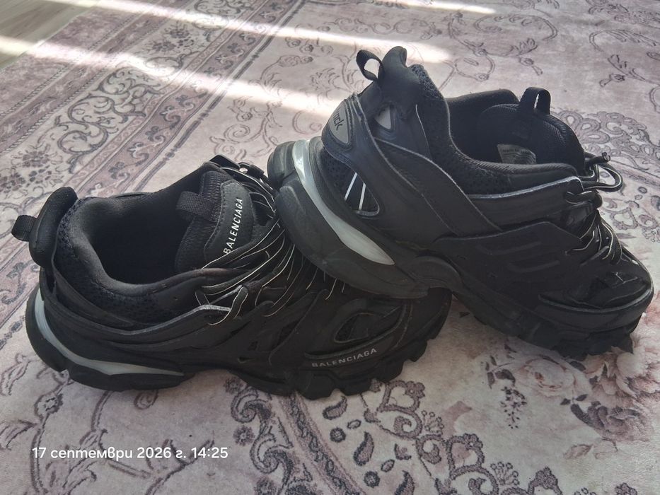 Balenciaga track led номер 42 ( 27.5 см.)