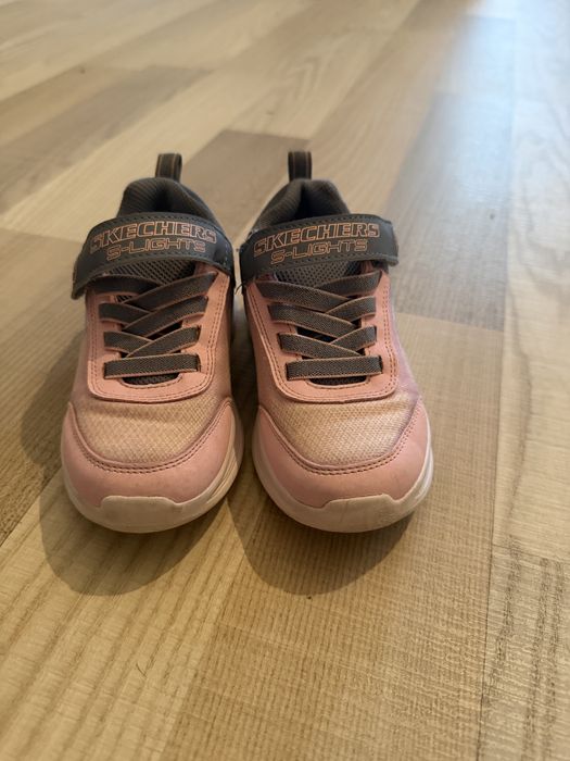 Adidasi Skechers marimea 27