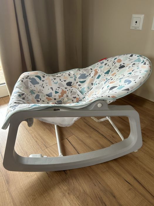 Шезлонг Fisher Price
