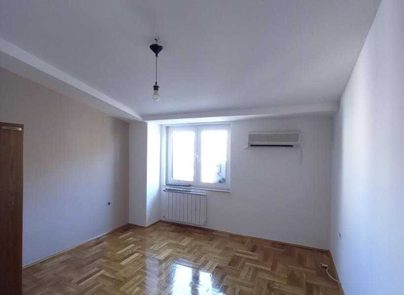 Дава се под наем Двустаен апартамент в София, Младост 4 - 65 кв.м за 510 € - Снимка #2