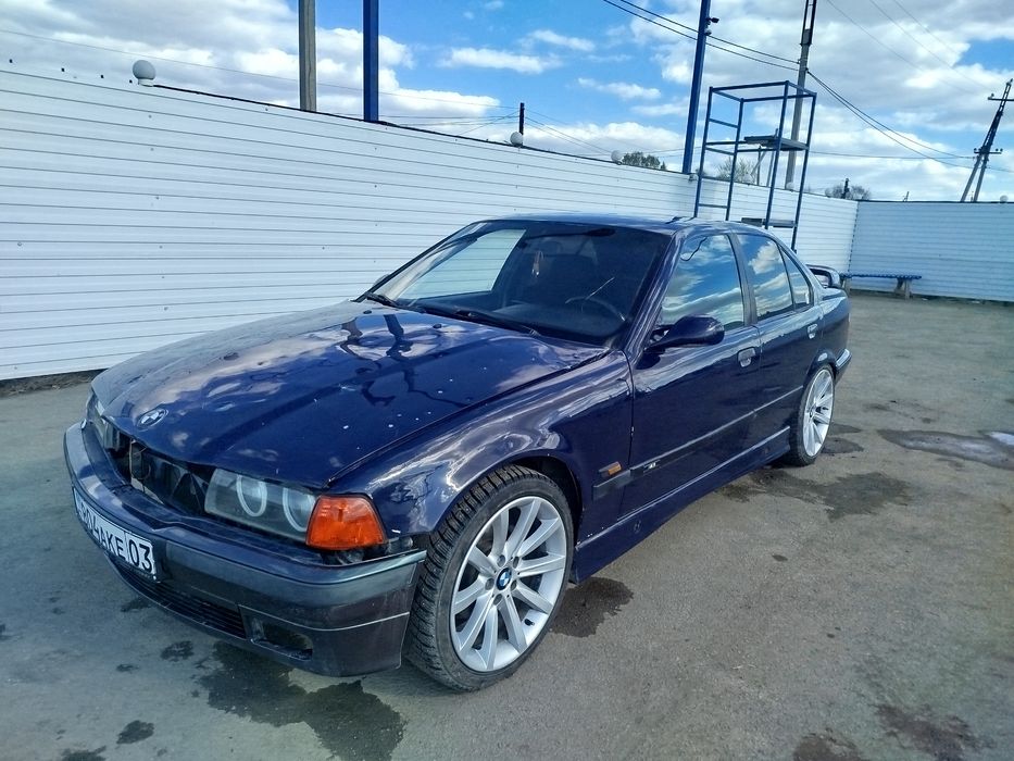 Срочно продам БМВ е36