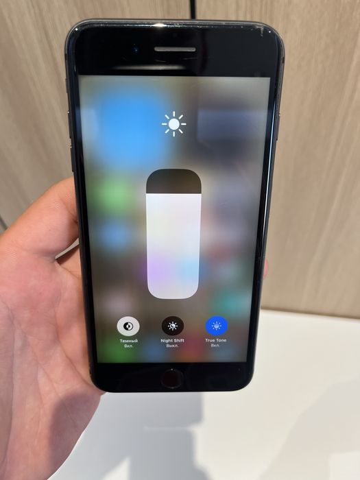 Iphone 8 plus holati yaxshi aybi yoq ochilmagan
