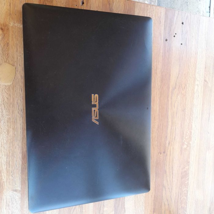лаптоп asus x553m