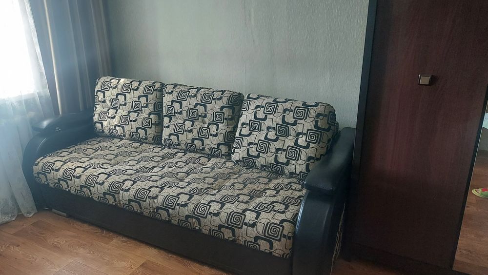 Продам диван б/у