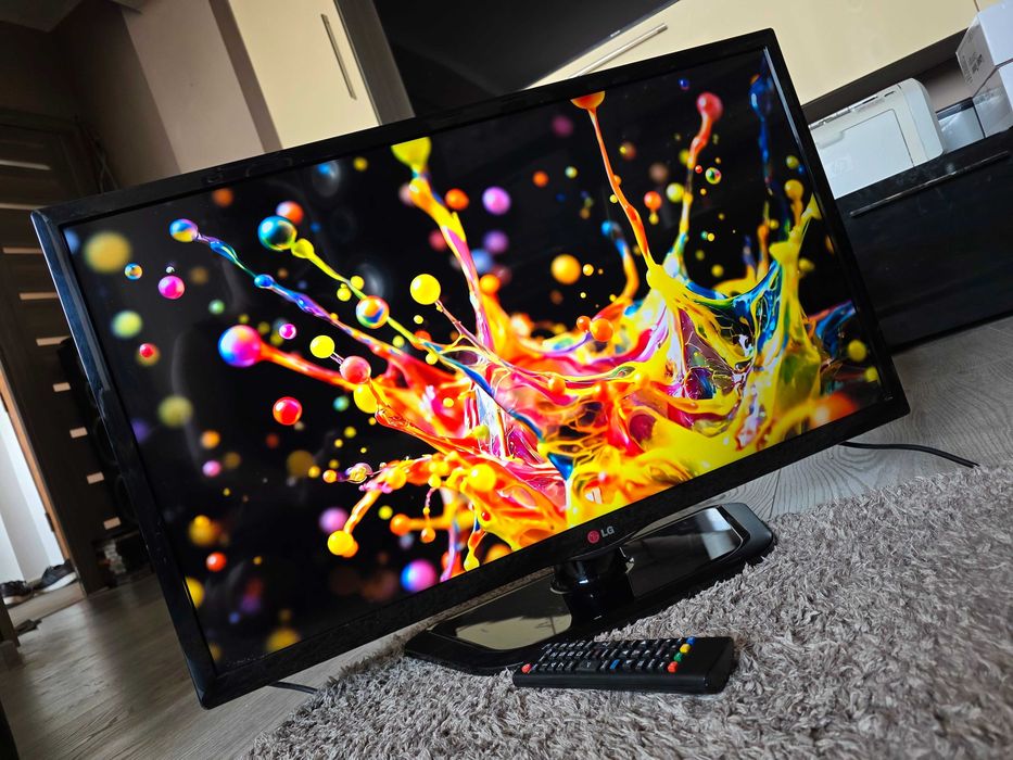 Televizor LG 82cm HD