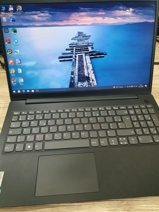 Ноутбук LENOVO i3 12-пок,12гб ддр4,256гб ссд nvme