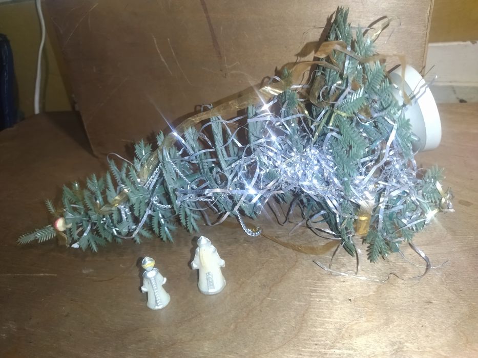 Ёлка новогодняя мини,советская с Дедморозом и Снегурочкой.