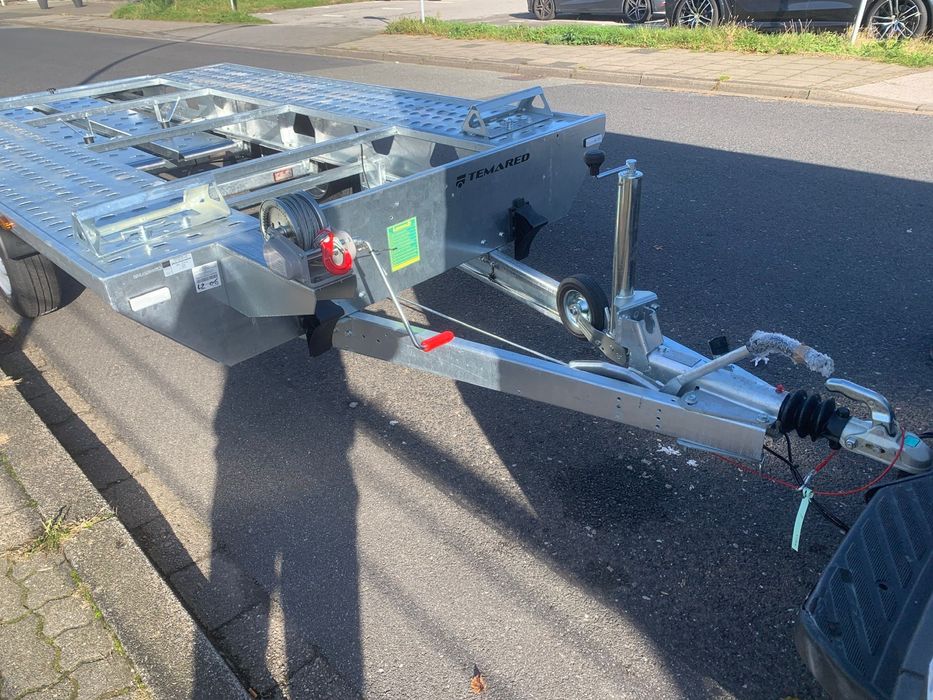 Vand platforma/trailer auto 4,5m  2700kg NOU