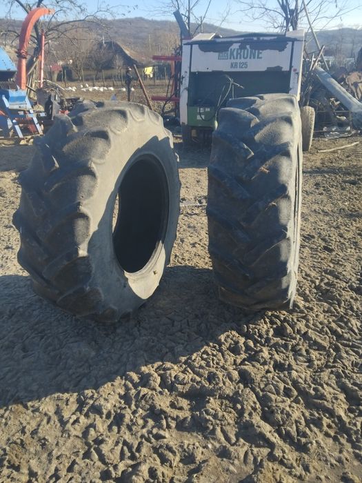 De vânzare 2 cauciucuri