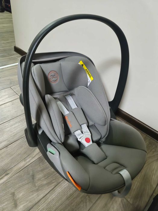 Комплект Cybex стол за кола + база + адаптери за количка