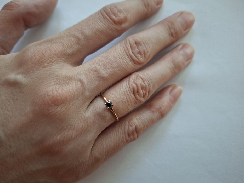 Inel aur roz diamant negru