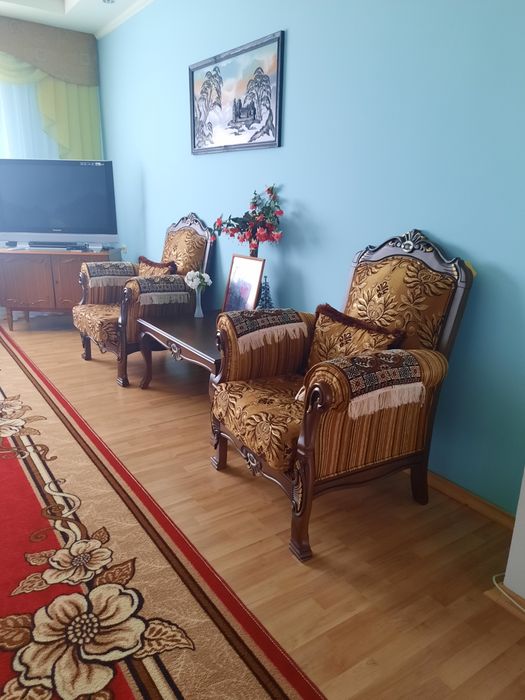 Комплект мягкий мебели