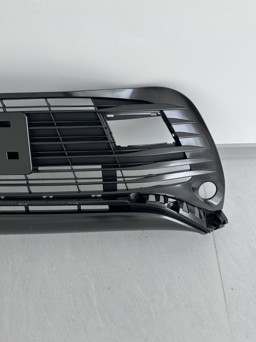 Toyota Sienna SE 2022 решотка