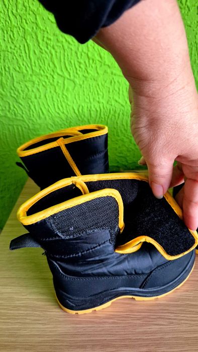 Ботуши апрески 24, 25, 26 за дете