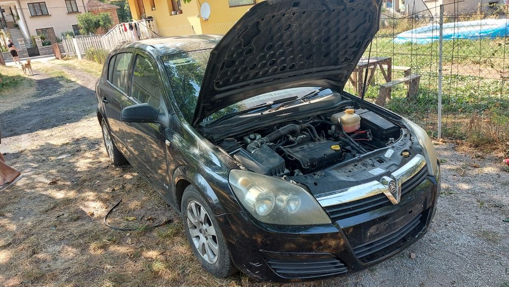 OPEL ASTRA H на части