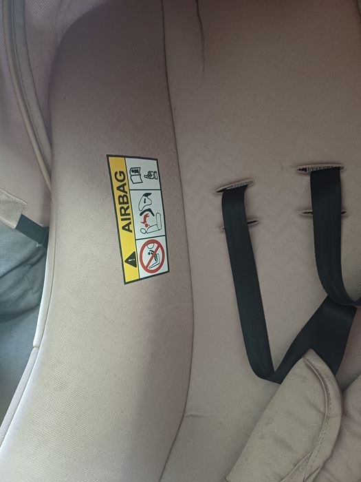 CHIPOLINO Стол за кола-кошница ХАВАНА и шезлонг -люлка Chipolino