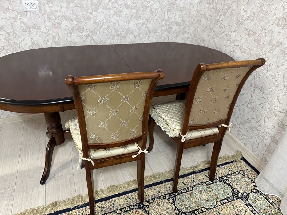 Продам стулья для гостинной