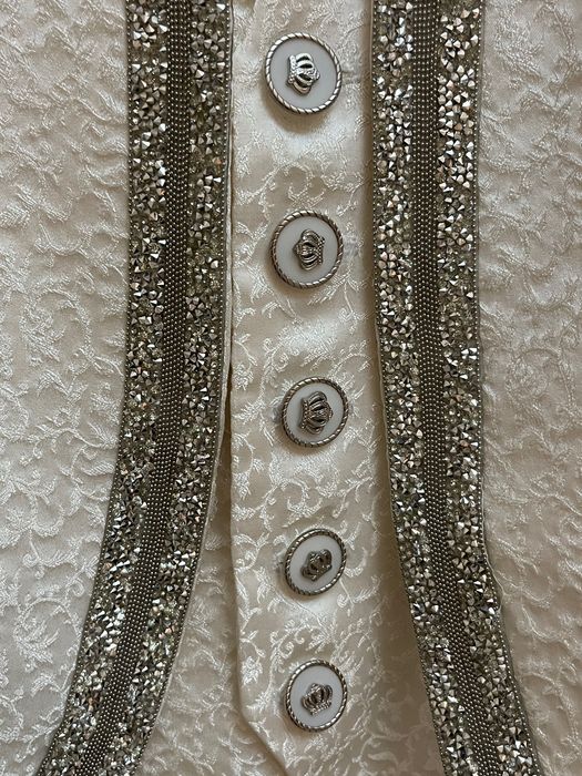 Costum de mire preț negociabil