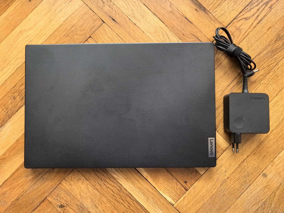 Lenovo V15 G2 Ryzen 7 5700u, 16GB Ram, 512GB Nvme