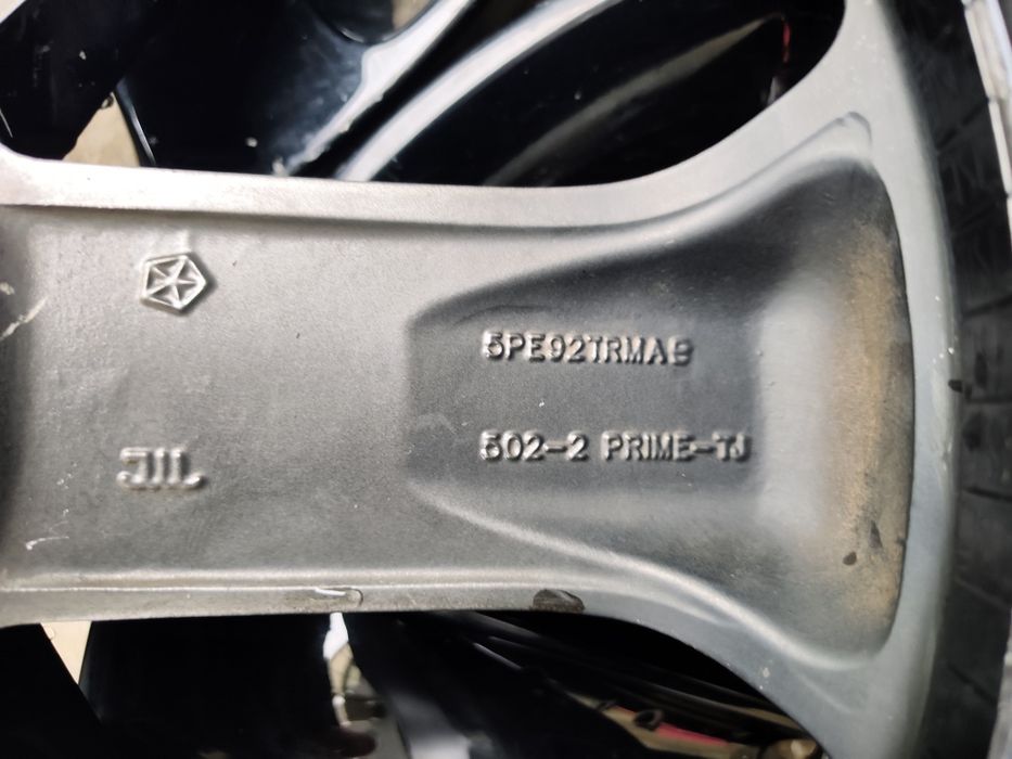 20" 5x115x71,5 оригинални алуминиеви джанти за Dodge Charger..