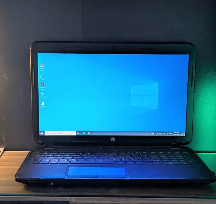 Лаптоп HP 255 + Windows 10pro