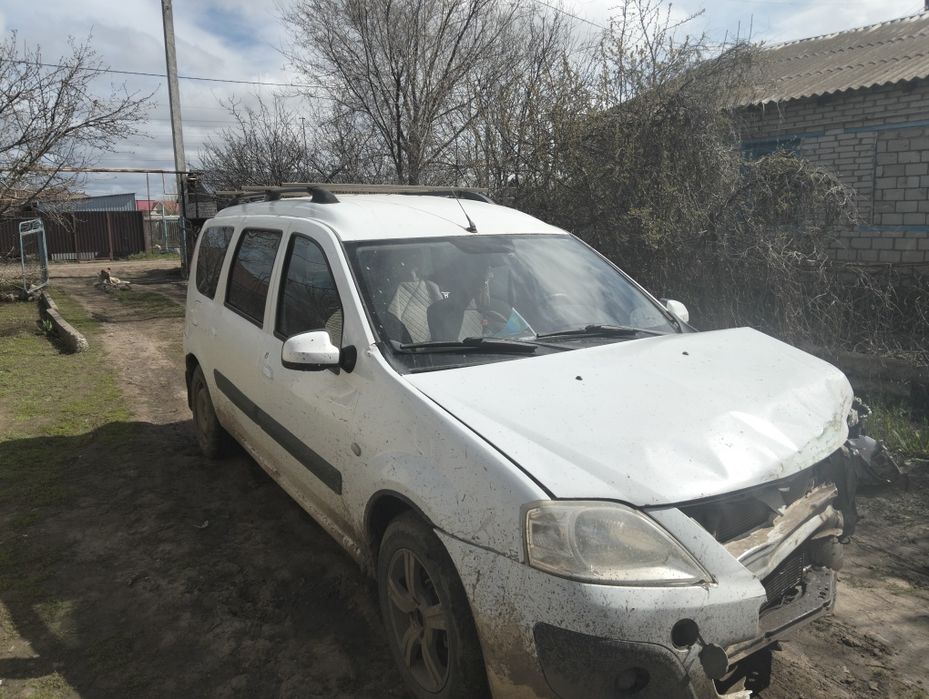Лада Ларгус .                       .