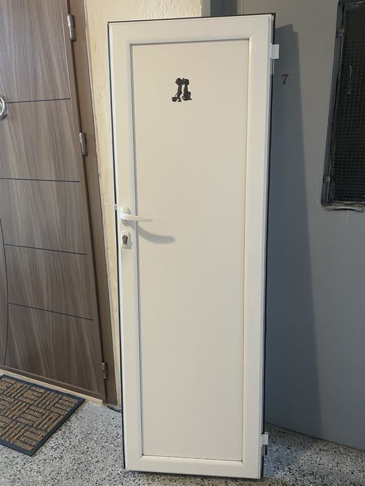PVC врата за баня+каса