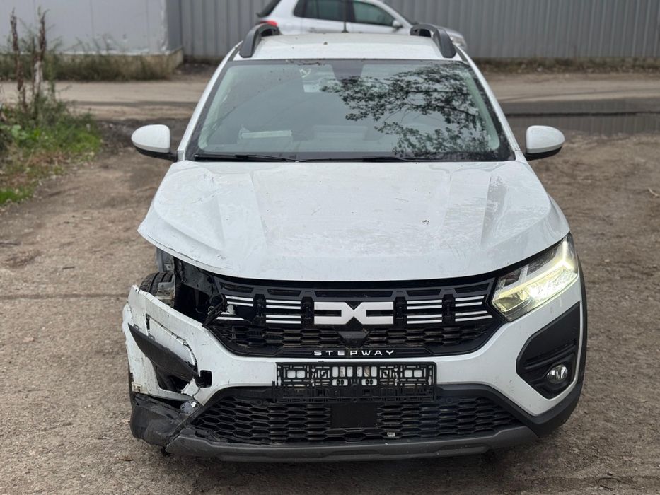 Vand Dacia Sandero Stepway 2024 AVARIAT!