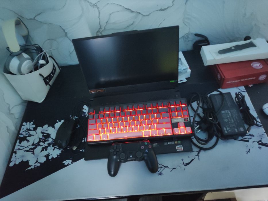 Ноутбук игровой отличный