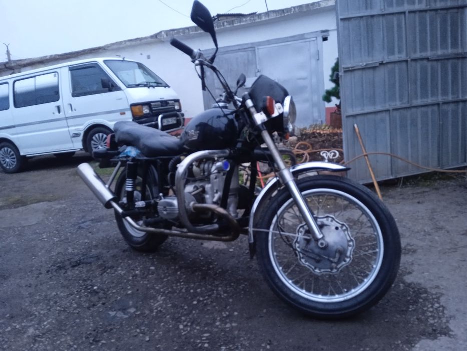 Продаю мотоцикл Урал волк