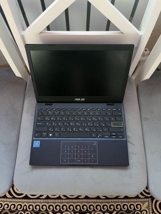 Продам Ноутбук Asus laptop