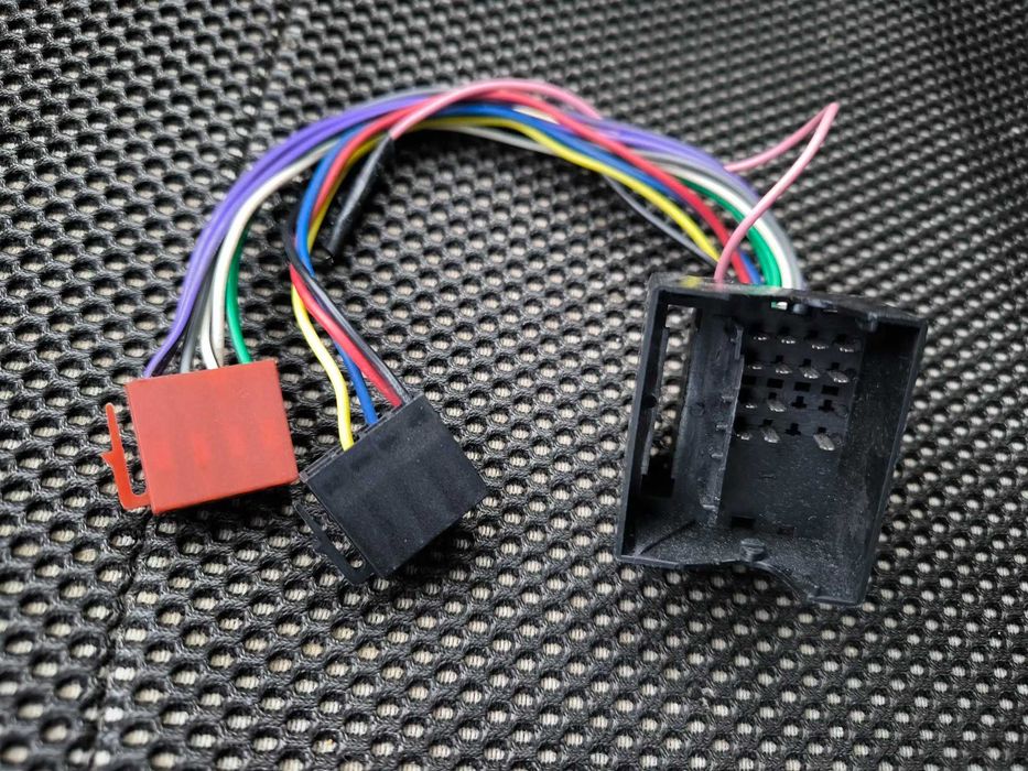 Rama adaptoare Opel Astra Zafira + cablu adaptor radio cd casetofon